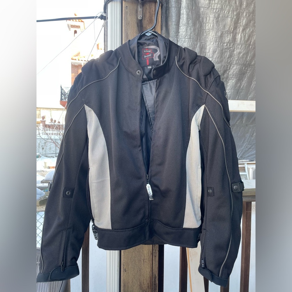 Vintage 3rd Street Apparel Men's Black and White Motorcycle Jacket - L